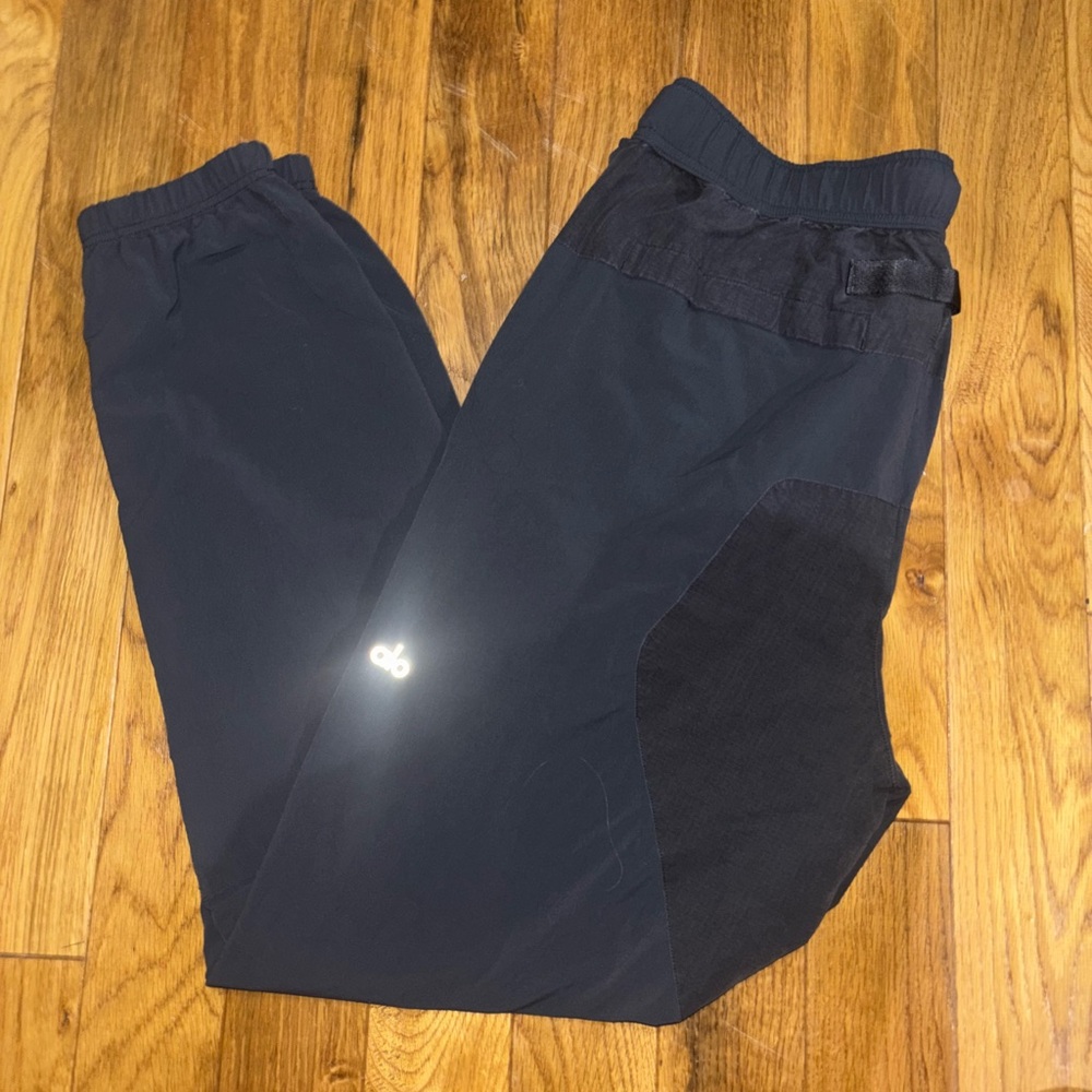 ALO Yoga Black Joggers